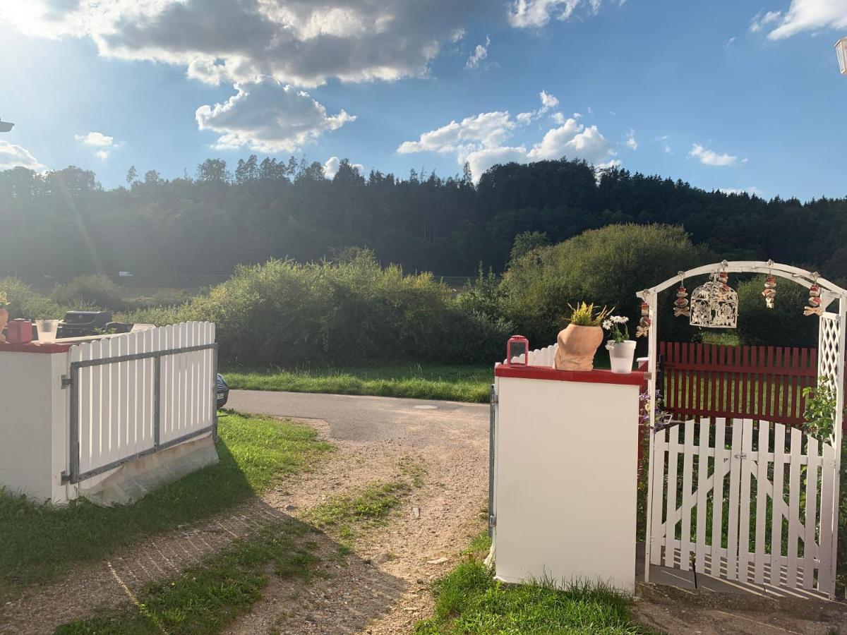 La Toskana Apartment Ihr Rueckzugsort Am Regen Zeitlarn ภายนอก รูปภาพ